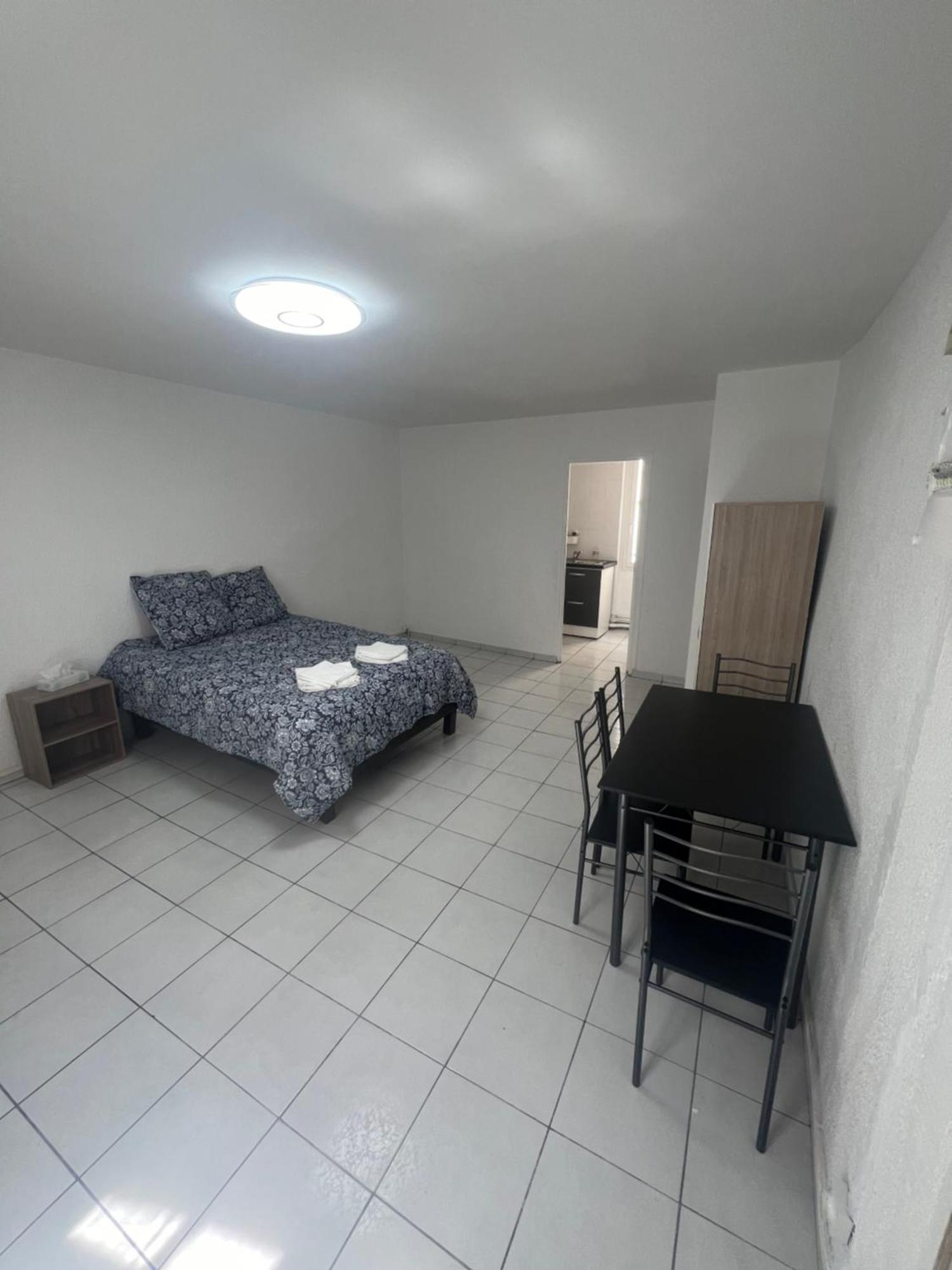 Studio Tapisvert St Charles Canebiere Vieux Port مارسيليا المظهر الخارجي الصورة