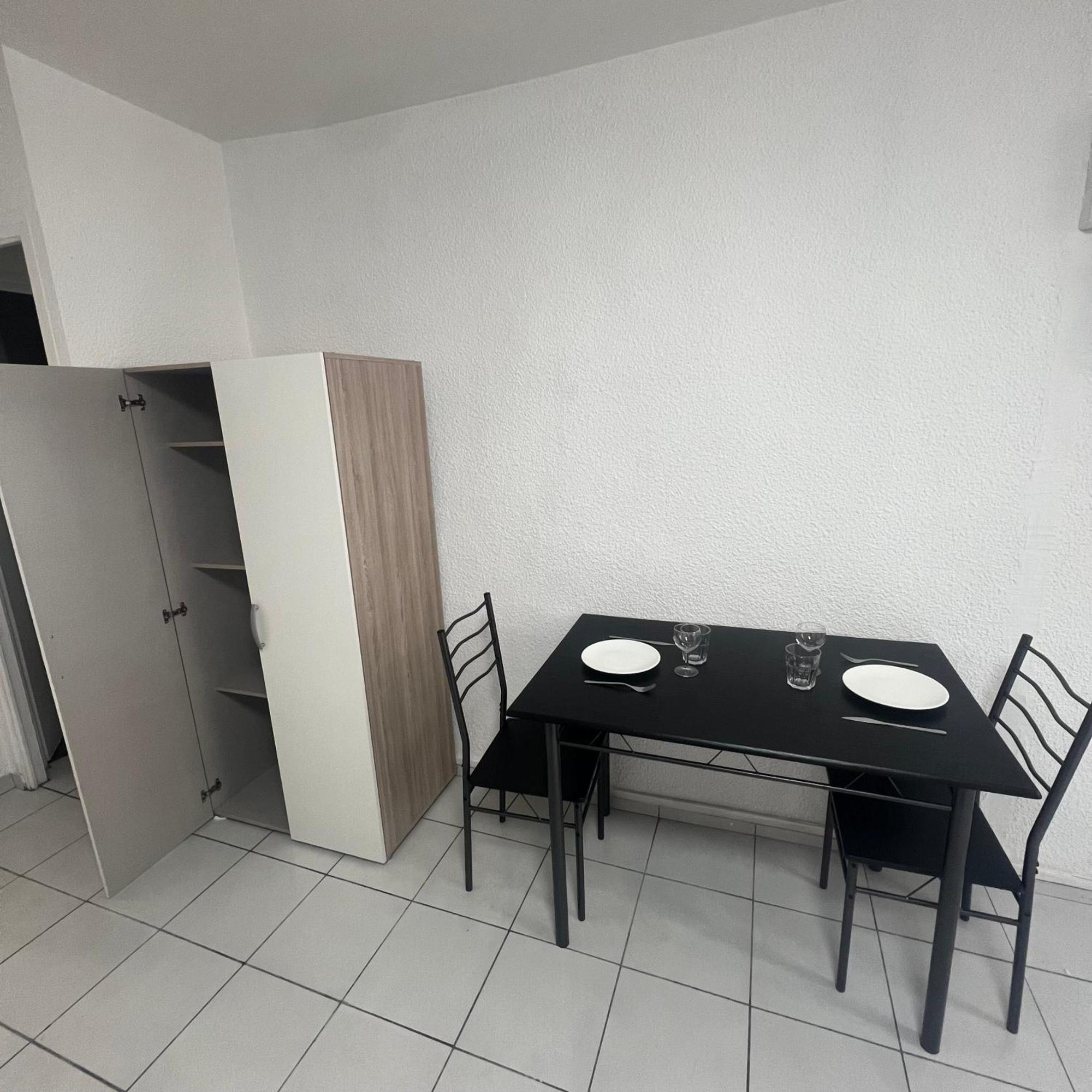 Studio Tapisvert St Charles Canebiere Vieux Port مارسيليا المظهر الخارجي الصورة